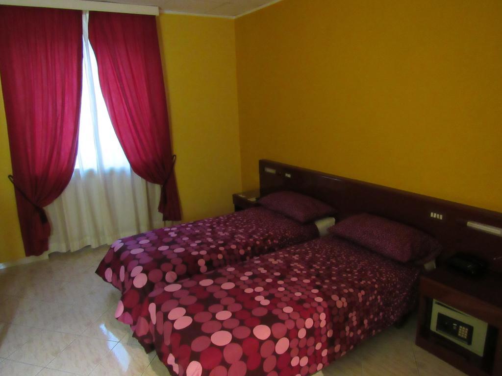 Hotel Elite San Mauro Torinese Quarto foto