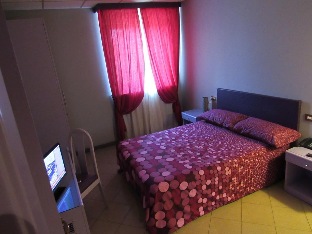 Hotel Elite San Mauro Torinese Quarto foto